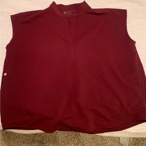 Figs! Maroon. XL Rafaela tops & 2XL jogger. Great condition!